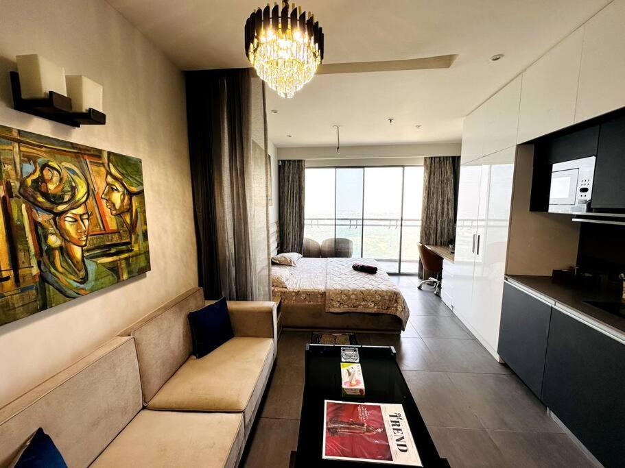 Cloud Stay@41St Floor Noida Bagian luar foto