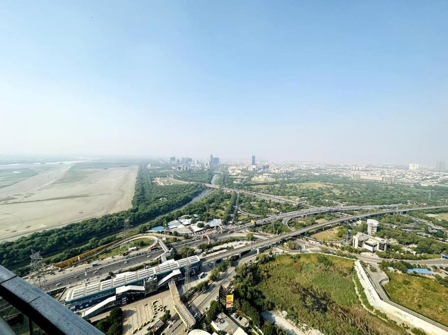Cloud Stay@41St Floor Noida Bagian luar foto