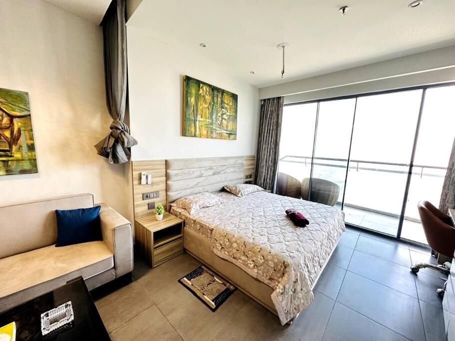 Cloud Stay@41St Floor Noida Bagian luar foto